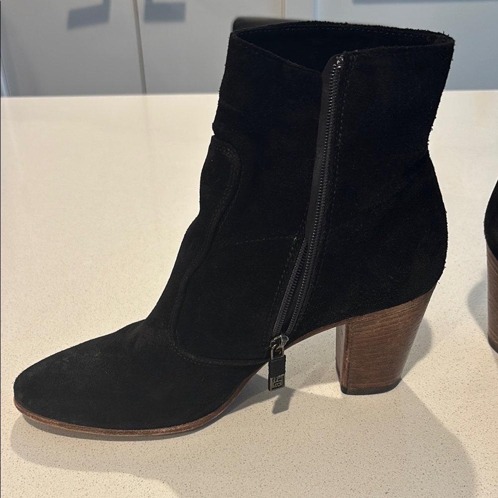 Alberto Fermani Black Suede Women's Booties